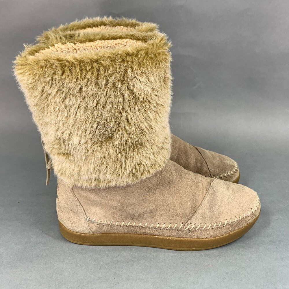 Toms Nepal Boots Women's Size 6 Tan Suede Shearling Native Moccasin Winter Boot